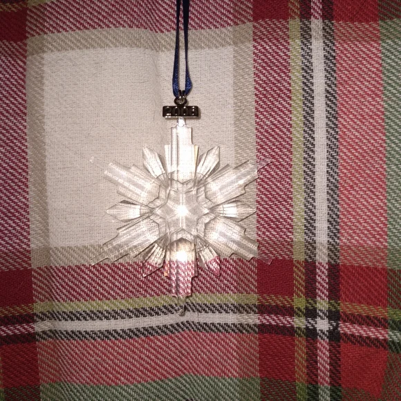 2006 Swarovski Crystal Snowflake Christmas Ornament